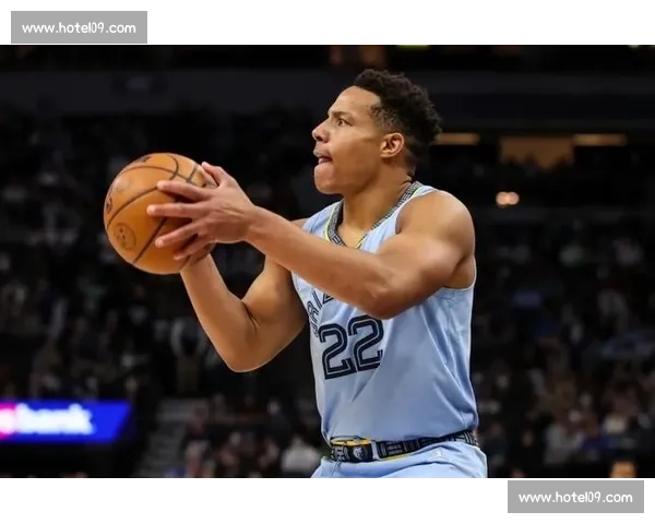 短臂神射手!杜林盛赞贝恩为顶级得分手 短臂神射手!杜林盛赞贝恩为顶级得分手