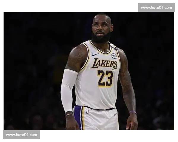 詹姆斯 40 岁高强度训练冲刺第 23 季 5260 万合同锁定湖人争冠最后窗口