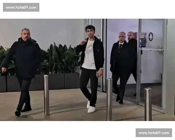 米兰官宣菲利克斯离队引众怒：零贡献为何获感谢？球迷集体炮轰俱乐部