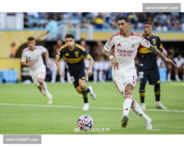 红牌 + 头球救主！本菲卡 2-2 博卡青年