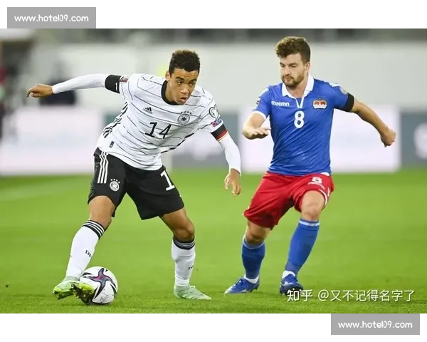 女接待员怒闯德国 U21 大巴!15 个啤酒杯引发跨国风波 女接待员怒闯德国 U21 大巴!15 个啤酒杯引发跨国风波